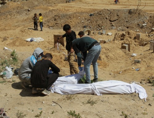 Γάζα: Εντοπίστηκε ομαδικός τάφος έξω από το αλ Σίφα