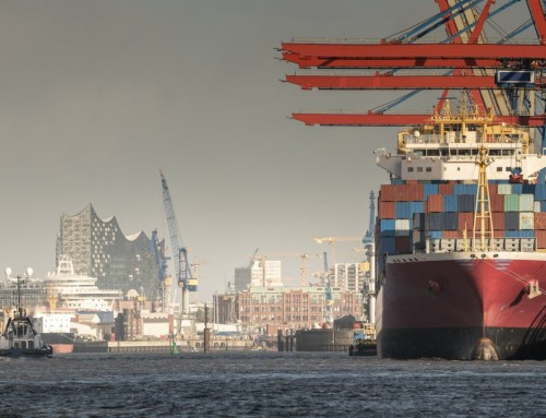 Γερμανία: Ναυμαχία για το λιμάνι του Αμβούργου