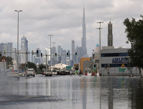 Χάος στο αεροδρόμιο του Ντουμπάι- Πάνω από 270 πτήσεις ακυρώθηκαν λόγω των πλημμυρών